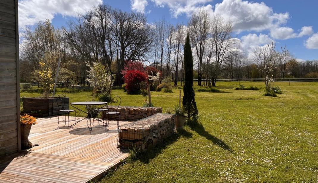 Bed and Breakfast Relais De La Brande Saint-Gourson Exterior foto